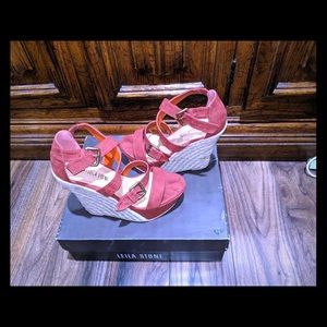 Burnt orange platform